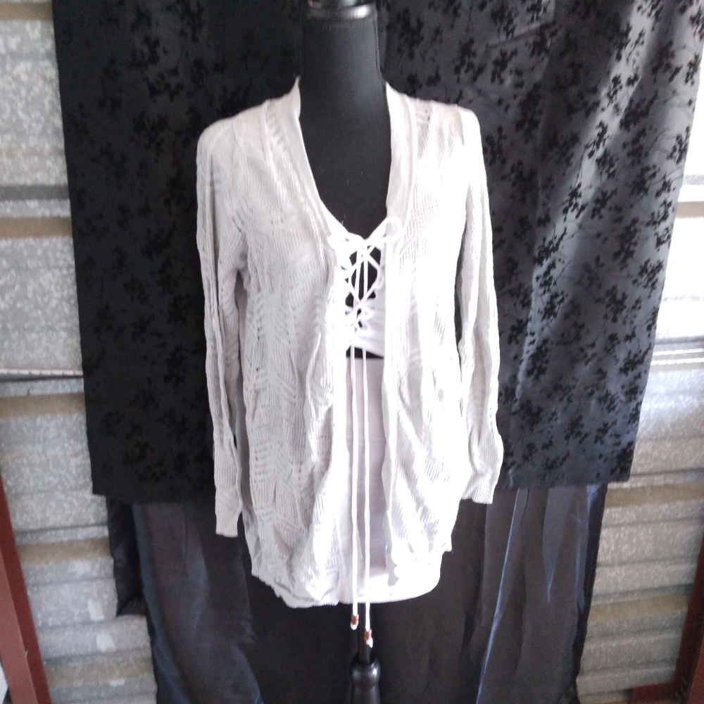 Outfit:Light Grey sweater ,Wht. tank, w/  Grey. skirt